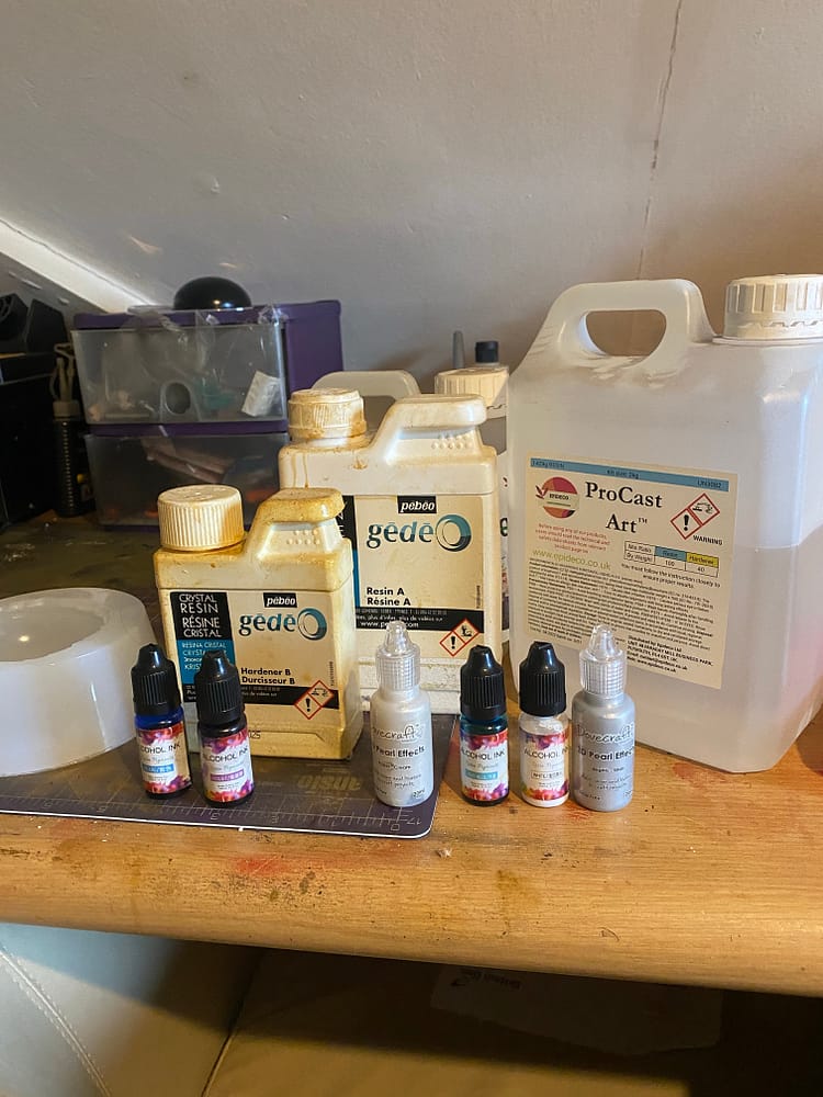 Epoxy Resins and dyes