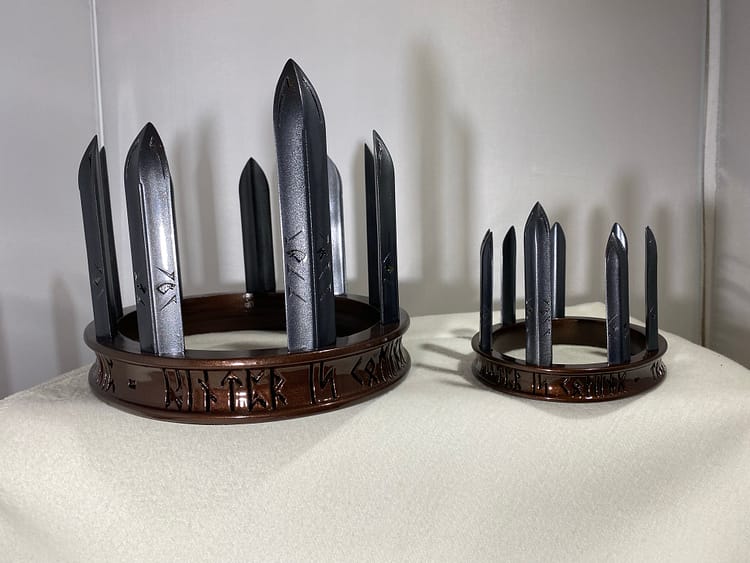 The life size and mini crown, finished and beside each other. Finished Crown of Winter from ASOIAF